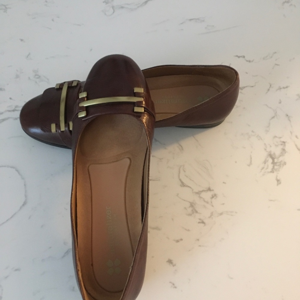 Naturalizer Dark Brown Flats with Gold Detailing - Picture 2 of 3